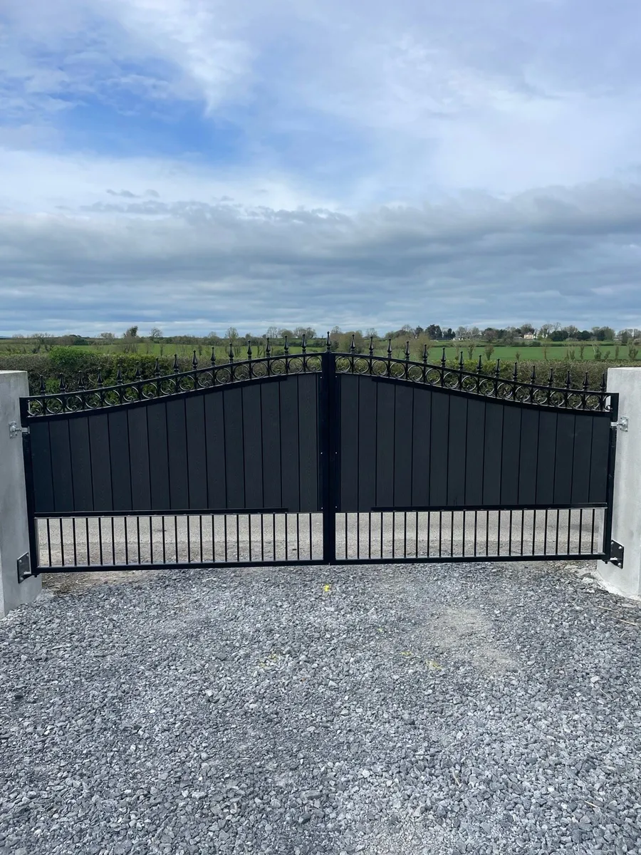 Gates, Railings, Fencing - Image 3