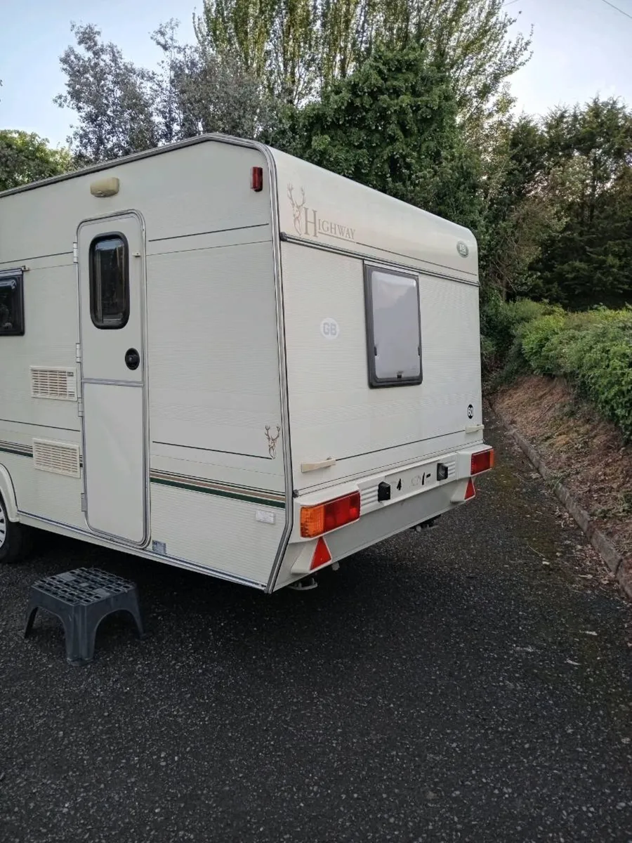 Caravan - Image 3