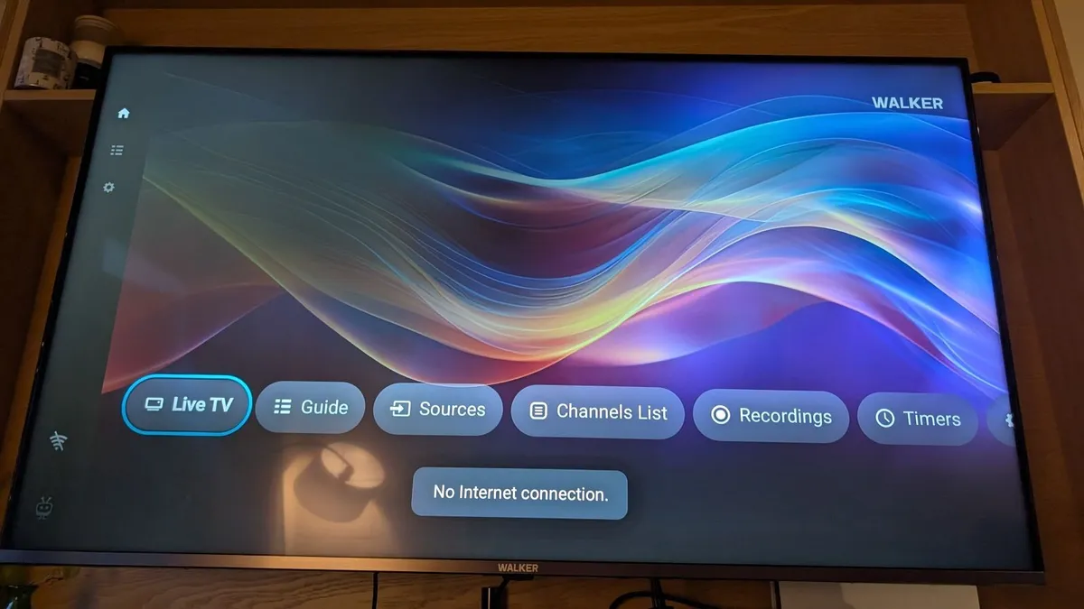 Walker 55-inch 4k Smart TV with mount - Image 1