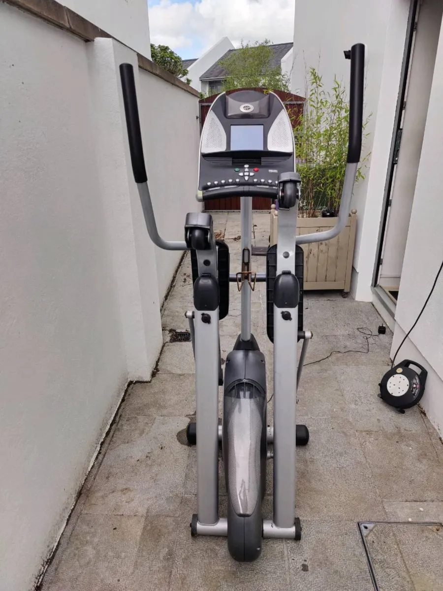 Elliptical Cross Trainer - Image 1