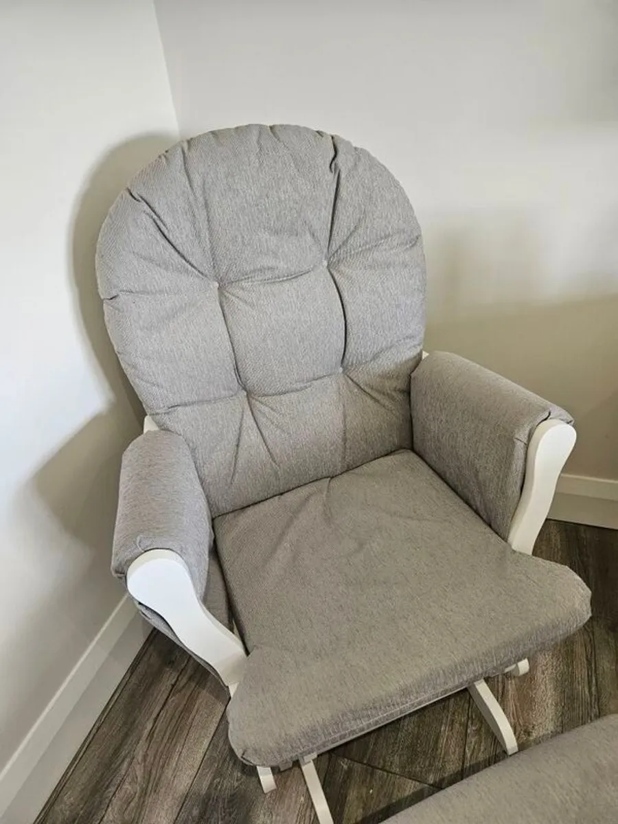 Rocking Chair - Image 2