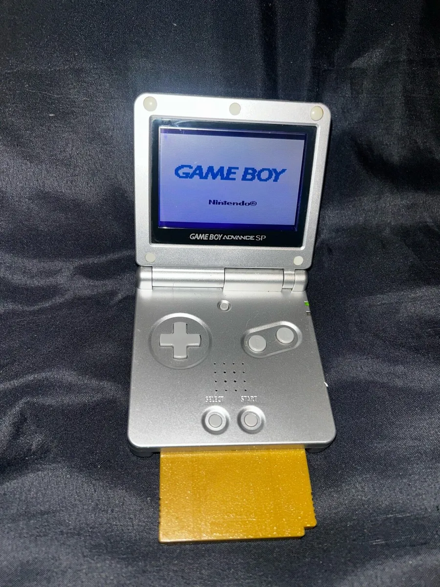 Gameboy Advanced SP Silver - Image 2