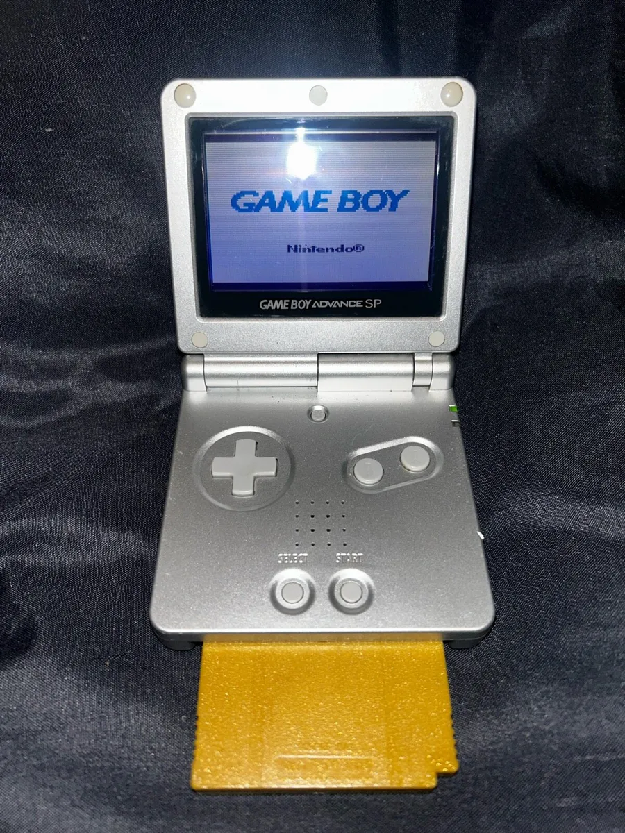 Gameboy Advanced SP Silver - Image 1