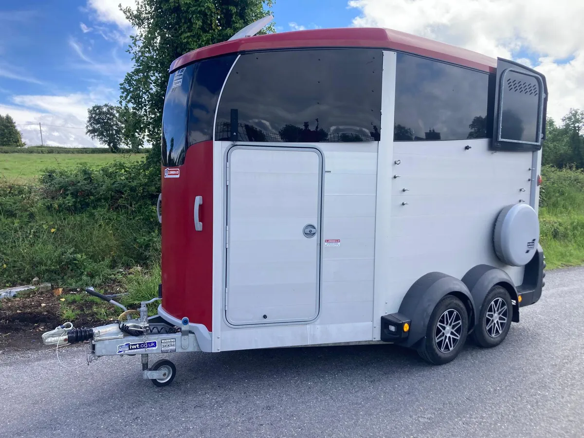 2022 Reg’d Ifor Williams HBX511 Horsebox NO VAT - Image 1