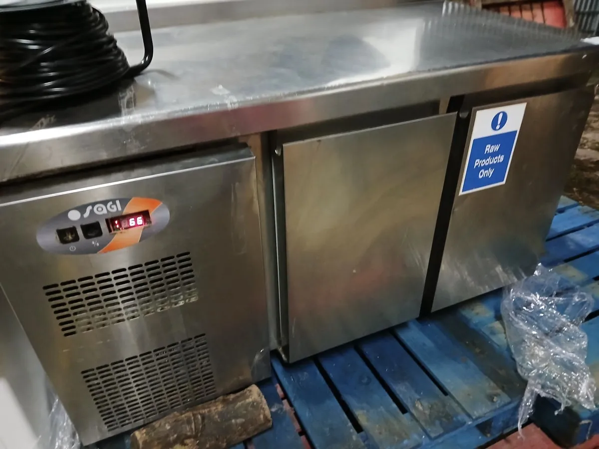 Stainless steel cabbinet fridge unit del - Image 4
