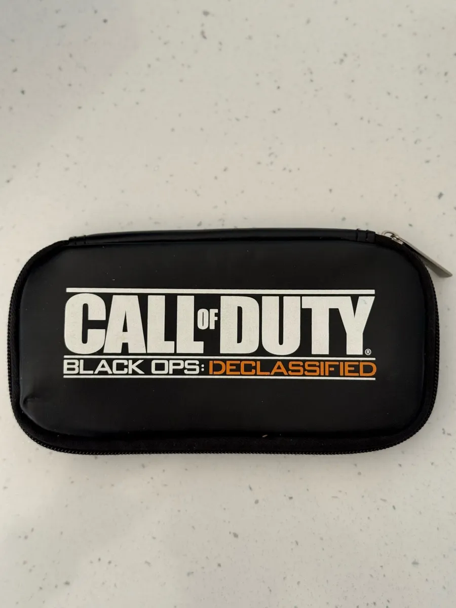 PS Vita Limited Edition Call of Duty Declassified - Image 4