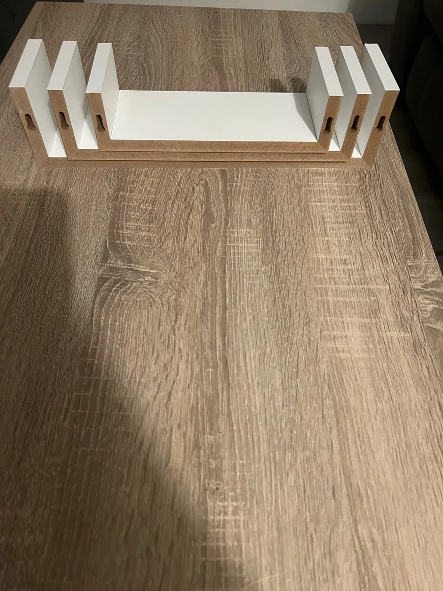 Wood shelves - Image 4