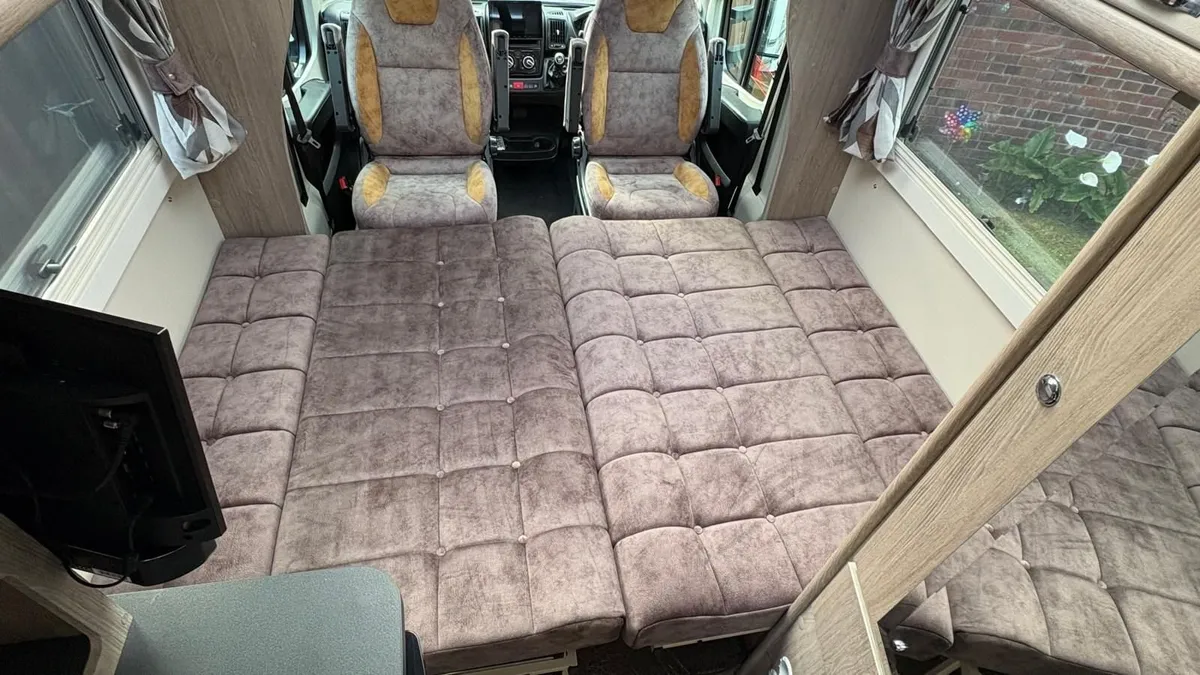 2022 AUTOSLEEPERS NUEVO EK 2 BERTH MOTORHOME - Image 2