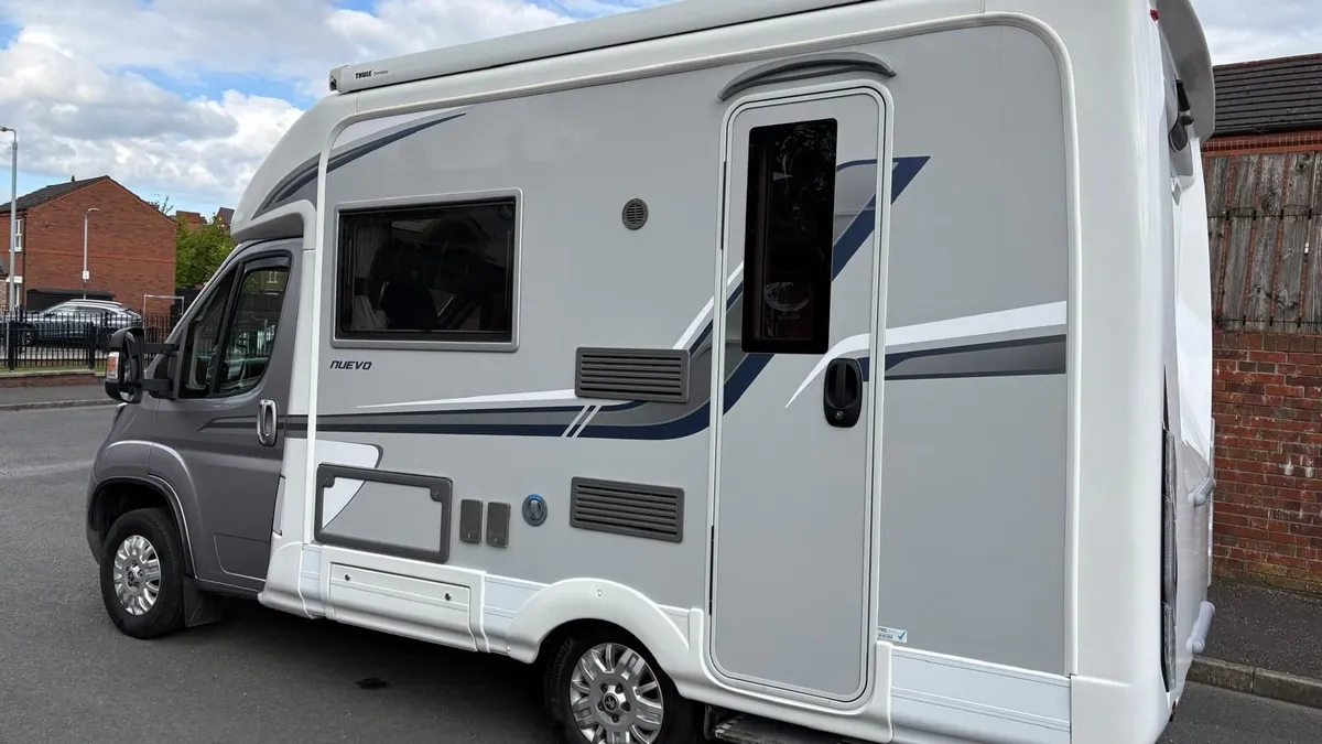 2022 AUTOSLEEPERS NUEVO EK 2 BERTH MOTORHOME - Image 3