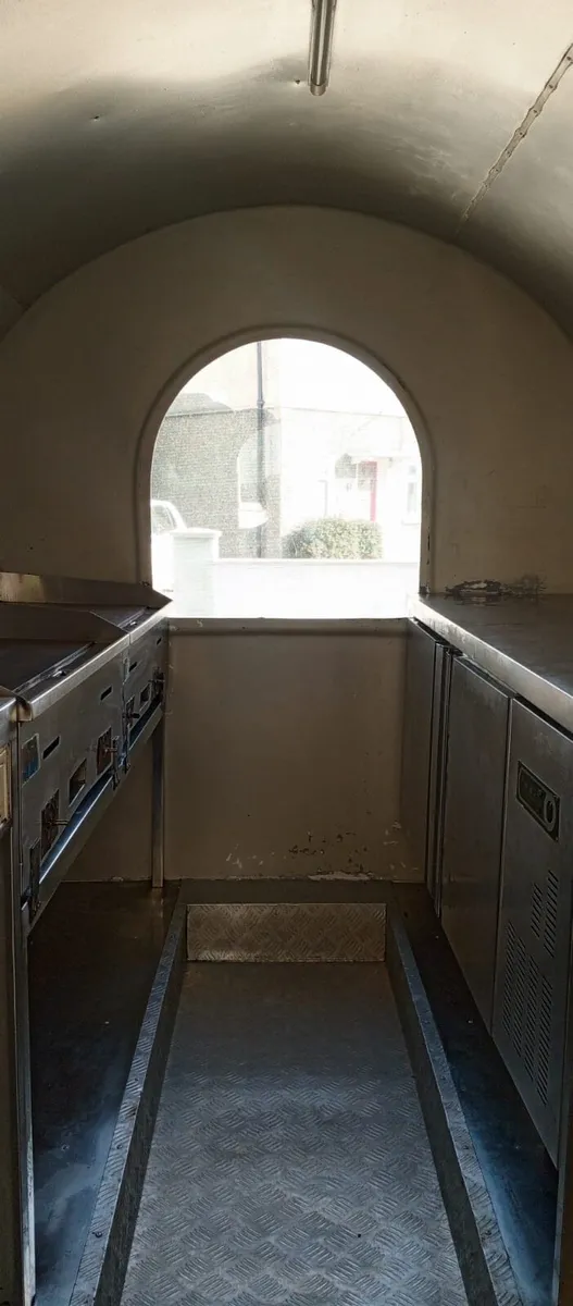 Food trailer - Image 2