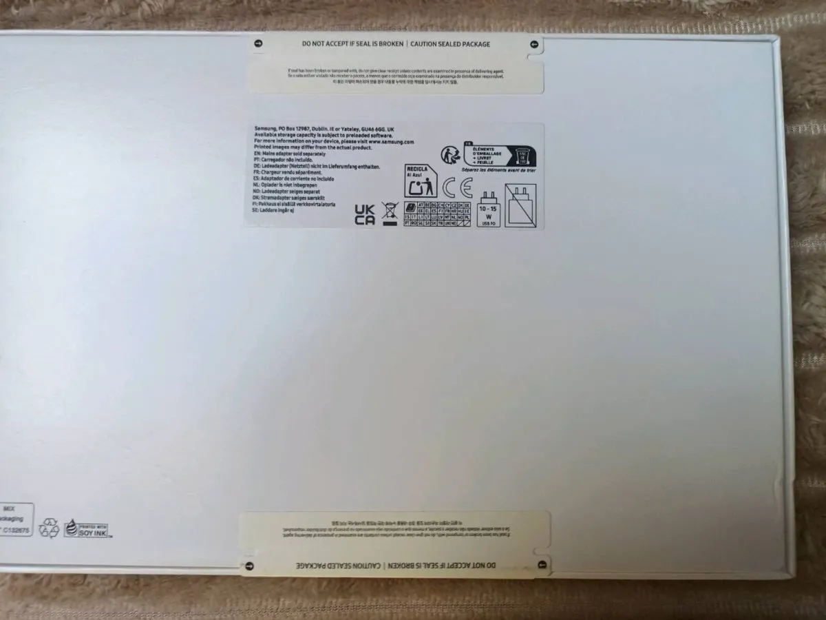 BRAND NEW Samsung Tab S6 Lite - Factory Sealed - Image 3