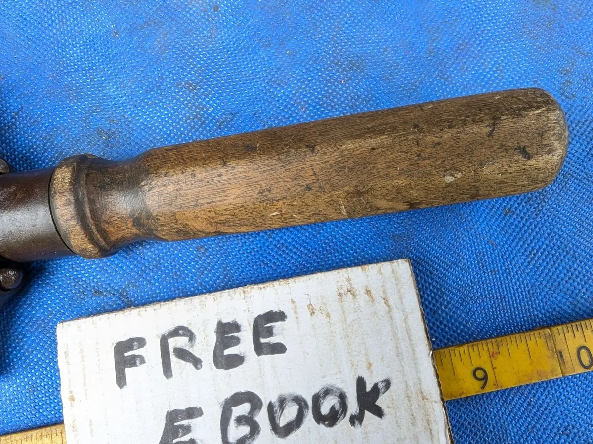 Adjustable Wrench by Peugeot Bros - Image 2