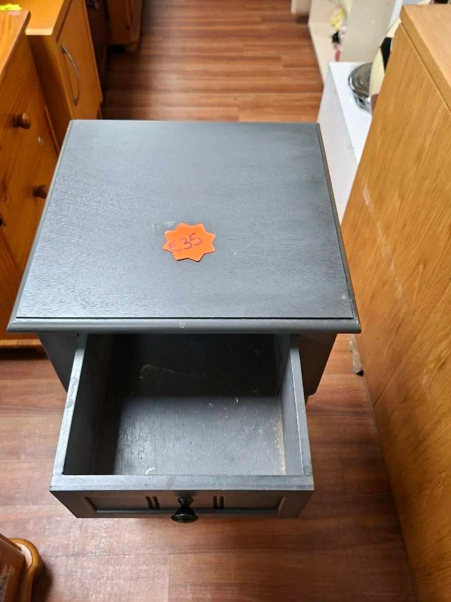SIDE TABLE - Image 3