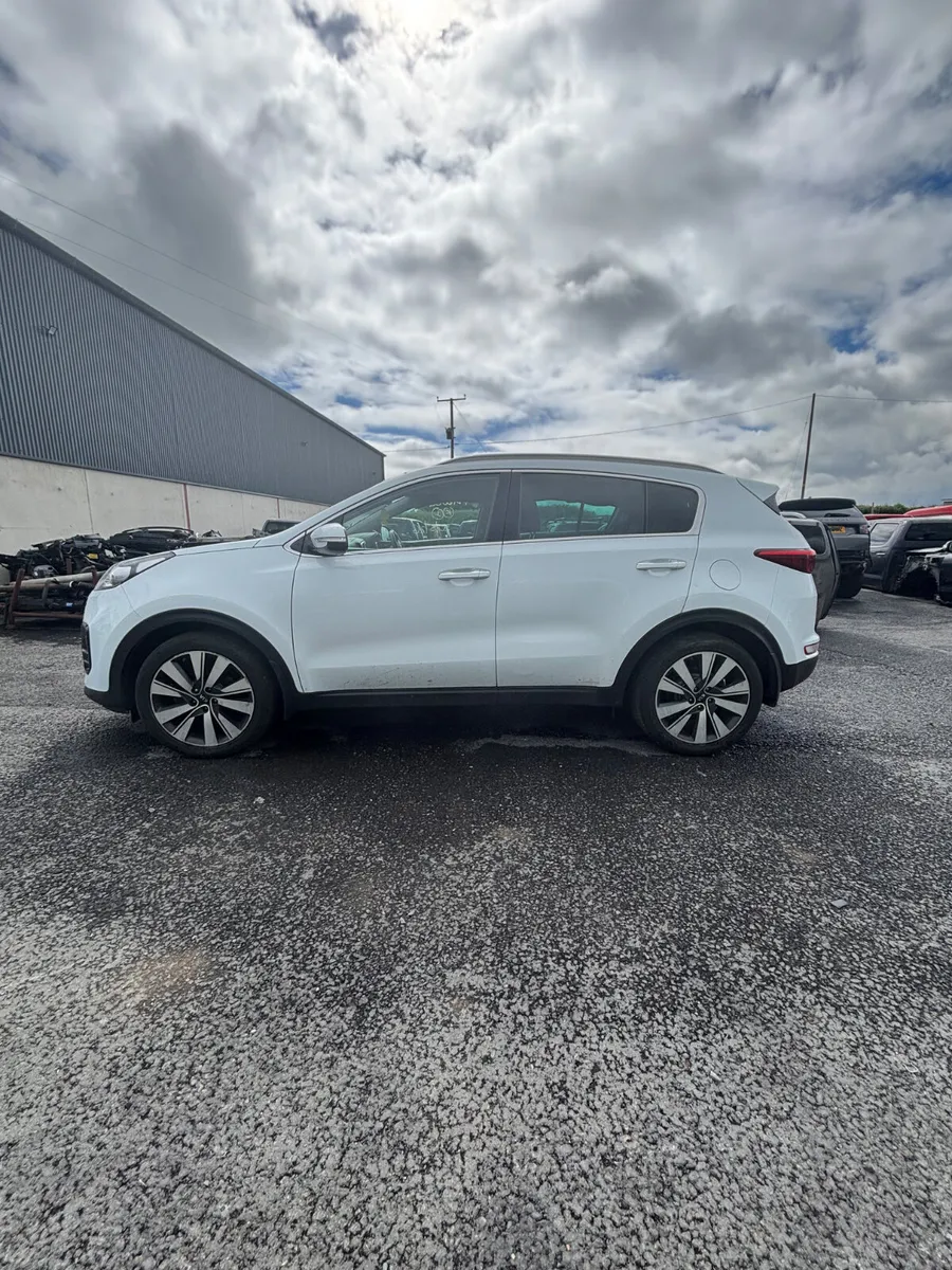 Kia Sportage for breaking - Image 2