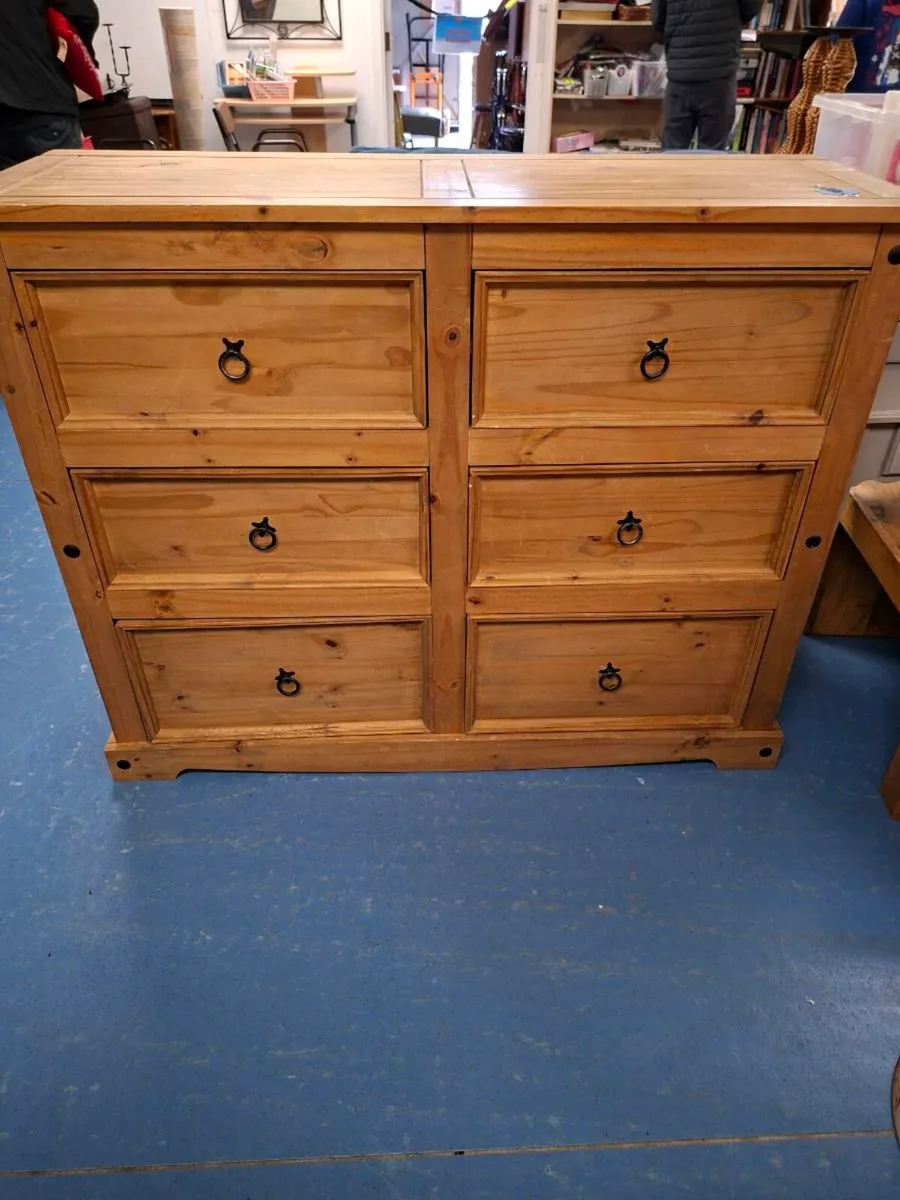 CHEST OF DRAWERS - Image 1