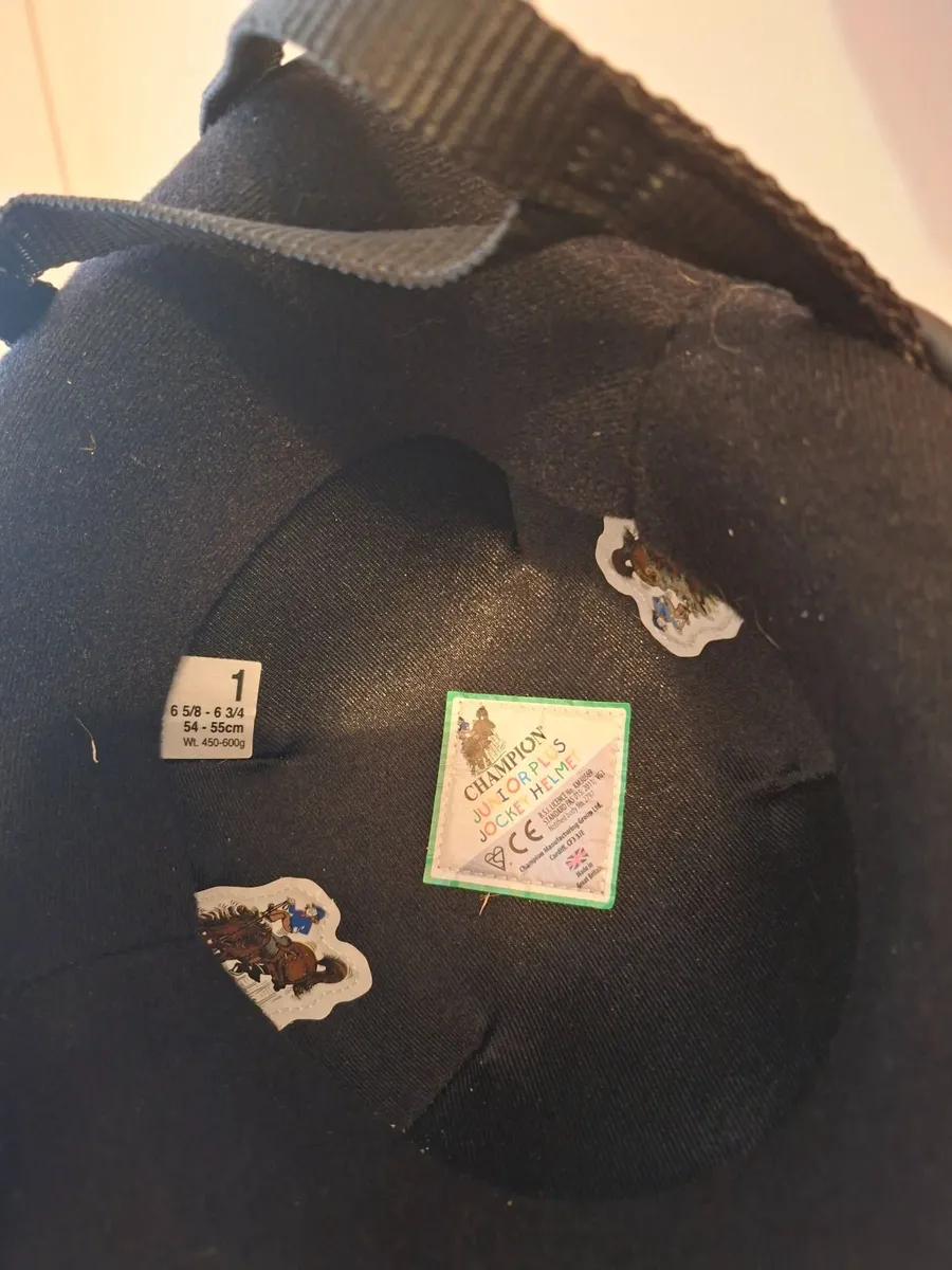 Horse riding helmet - Image 3