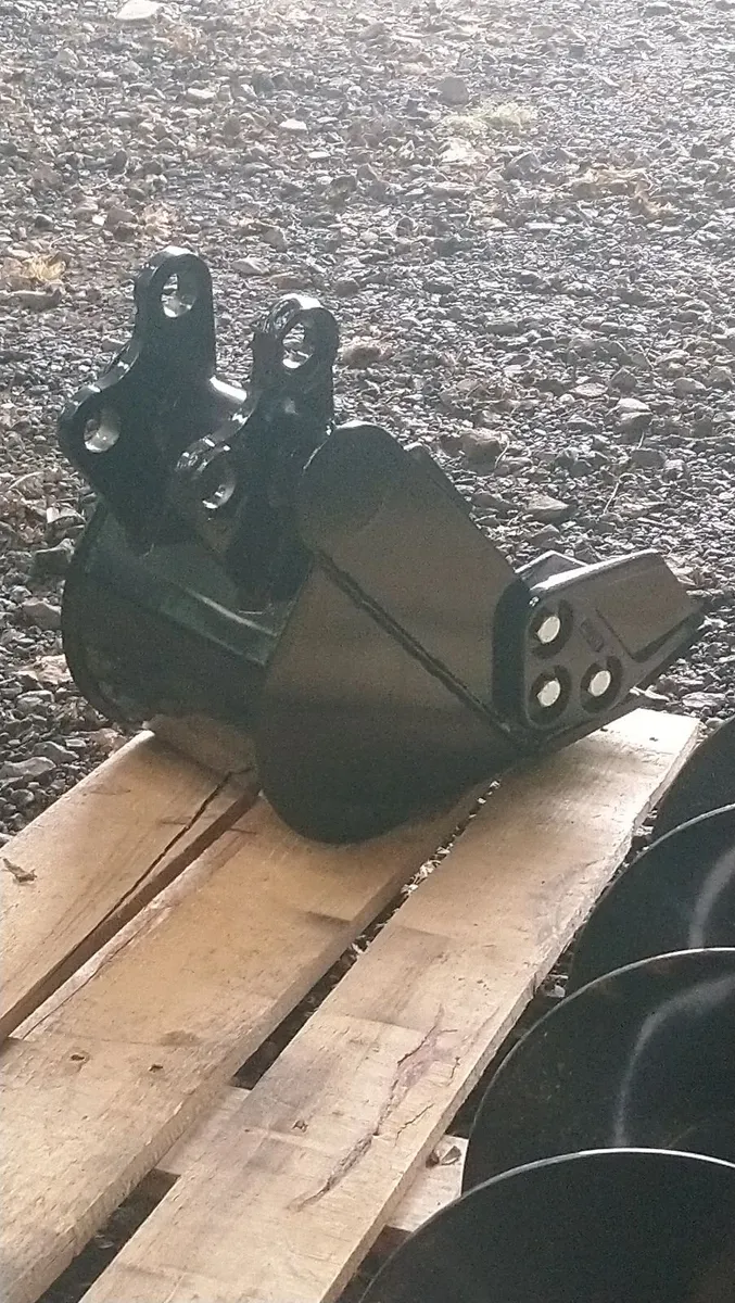 MICRO DIGGER BUCKET 25mm pins - Image 2