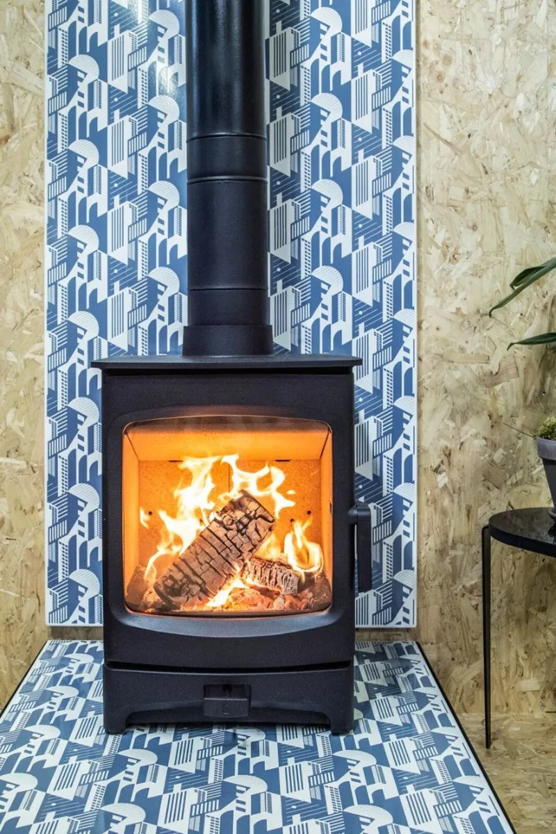 Charnwood Aire 5 Wood Burning Stove - Image 1