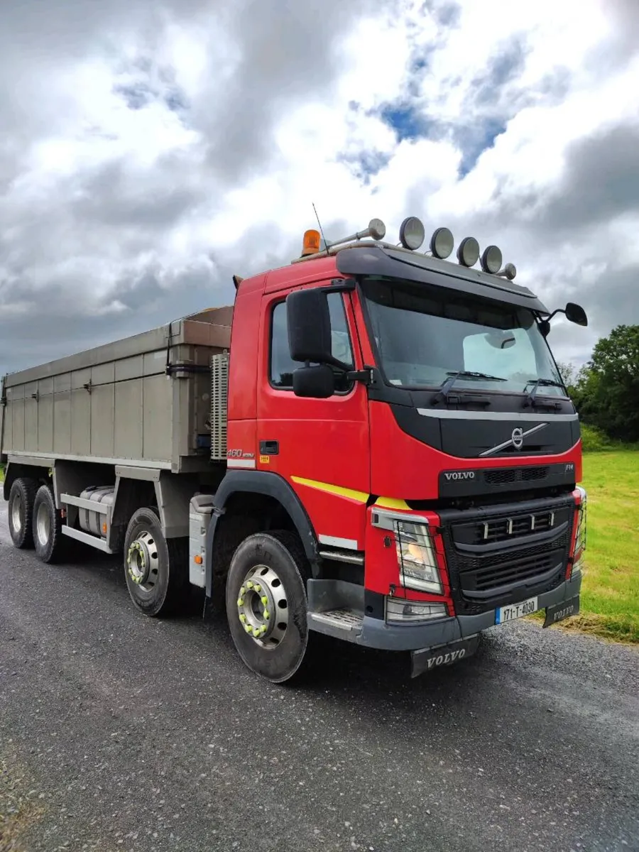 2017 FM Volvo Tipper 460hp - Image 3
