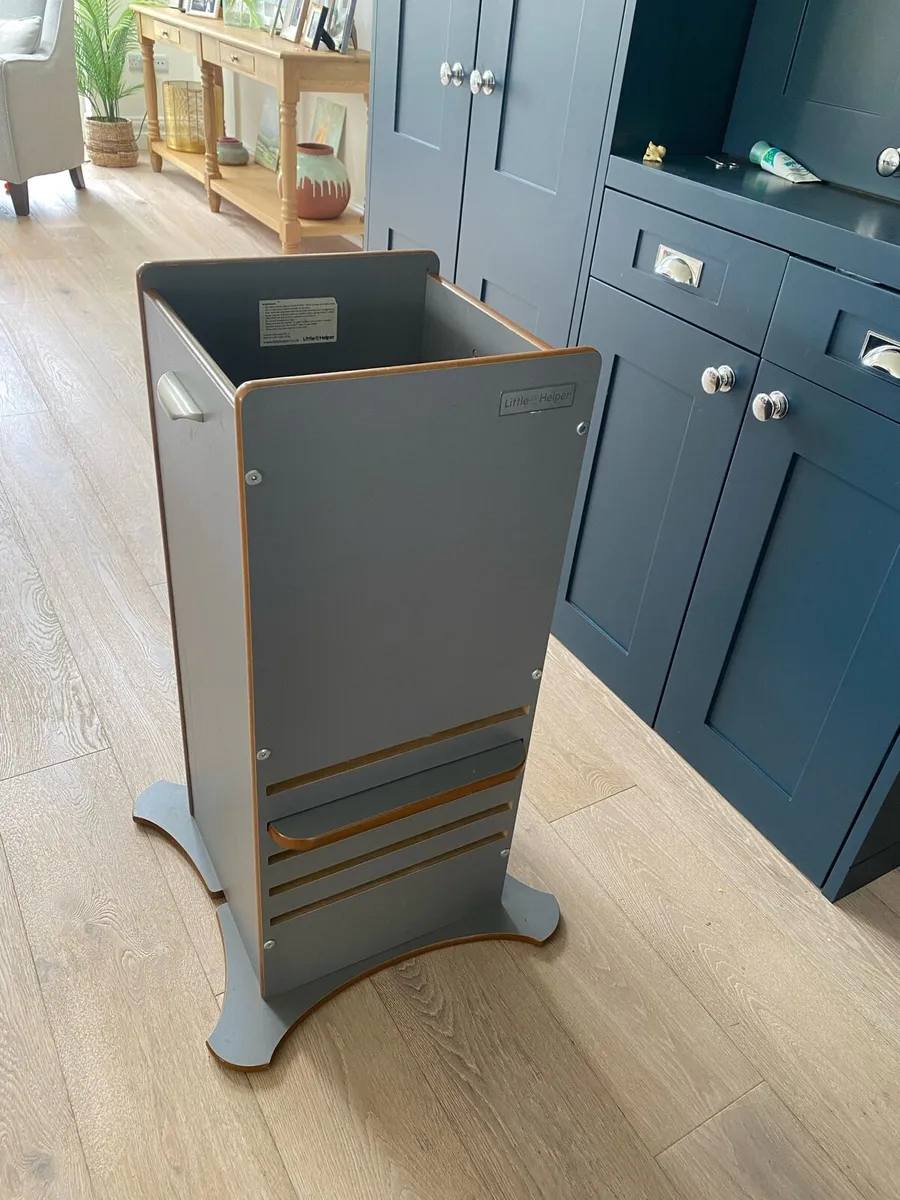 Kitchen helper - Image 1