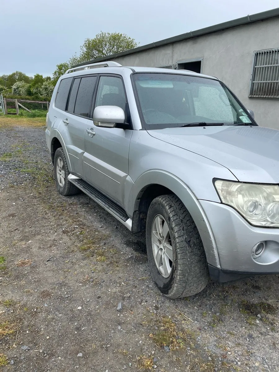 Mitsubishi Pajero - Image 2