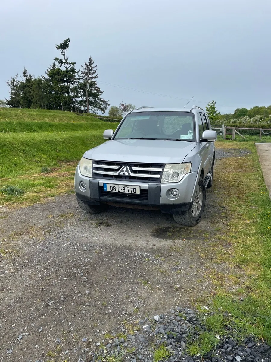 Mitsubishi Pajero - Image 1