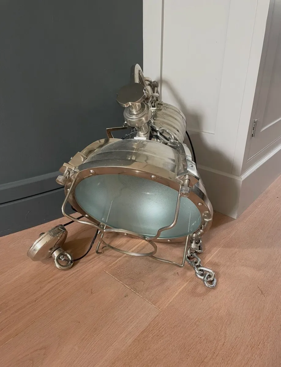 Light - Image 1