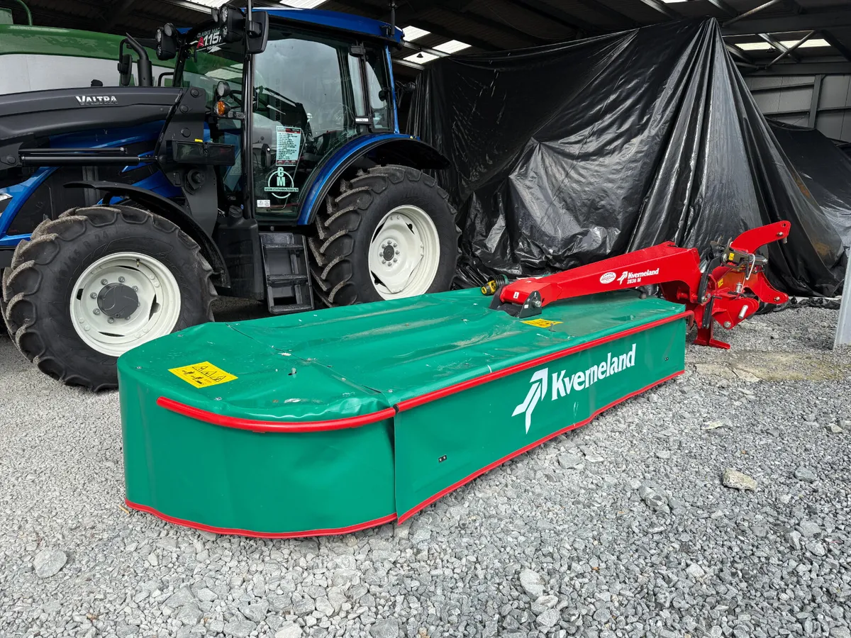 3 Metre Kverneland 2836 Mounted Mower