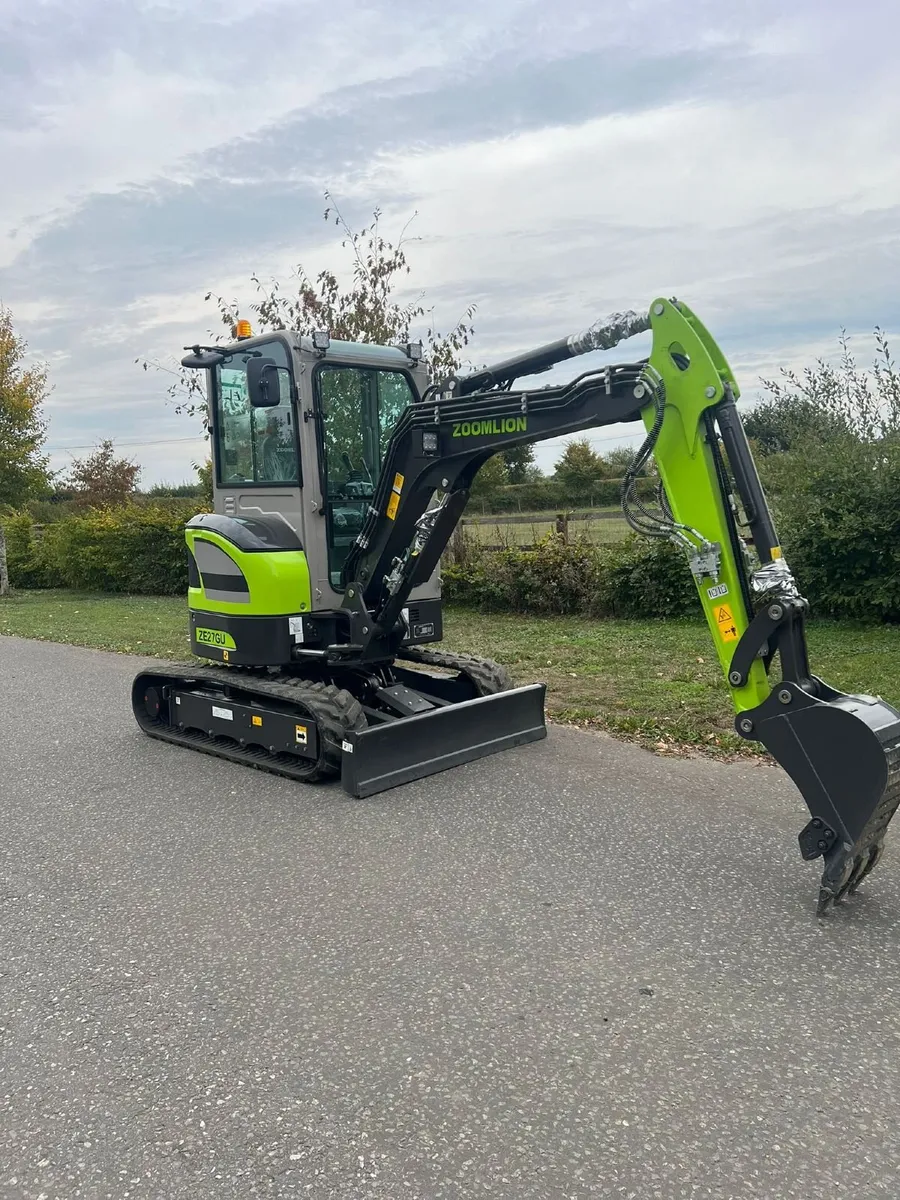 NEW Zoomlion 2.7t Mini Digger-Kubota engine - Image 1