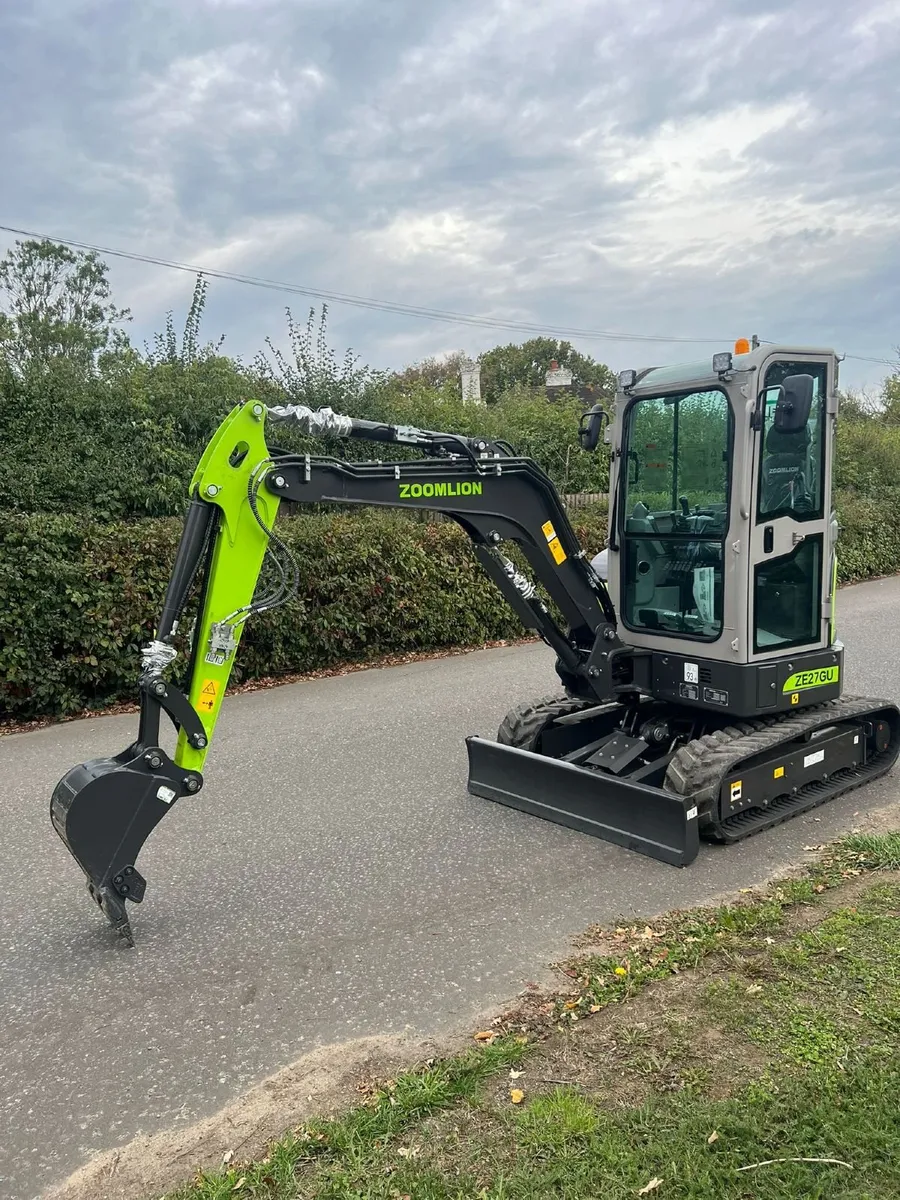 NEW Zoomlion 2.7t Mini Digger-Kubota engine - Image 3