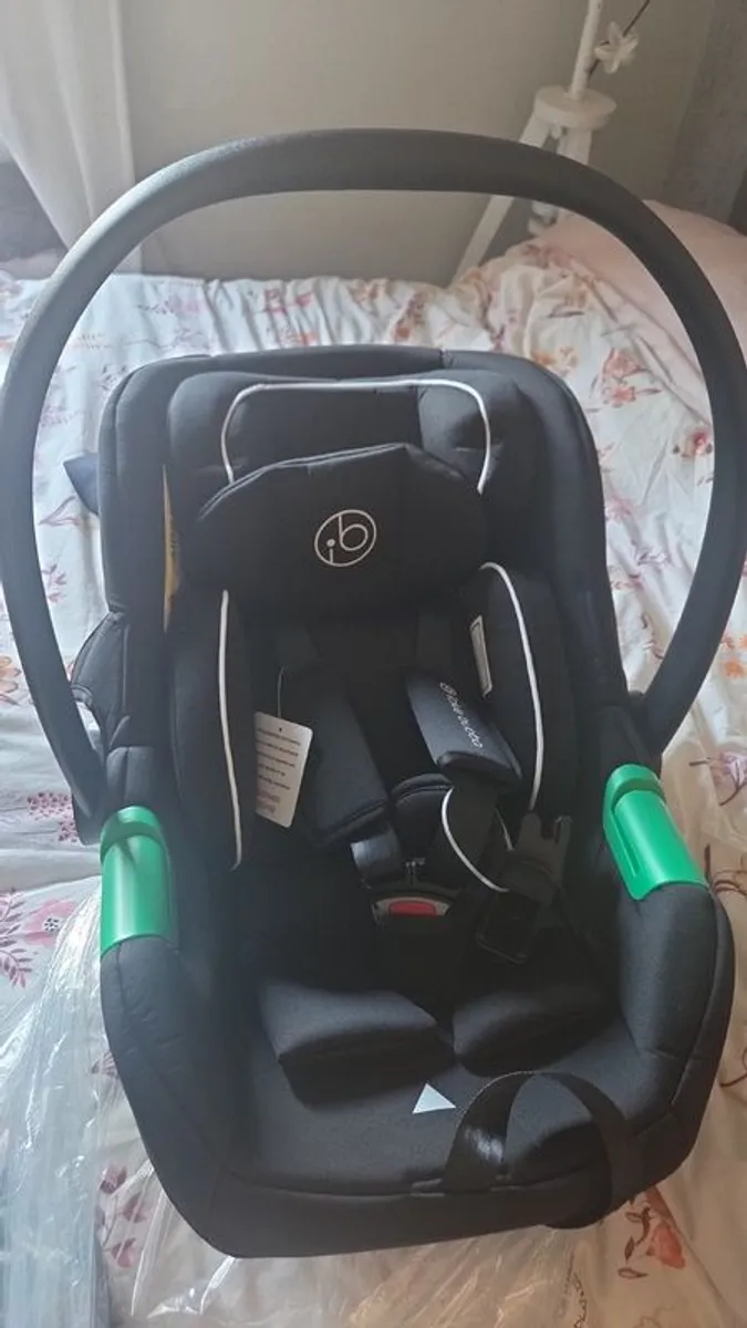 New born car seat - Image 3