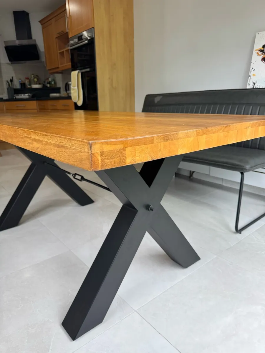 Dining table - Image 4