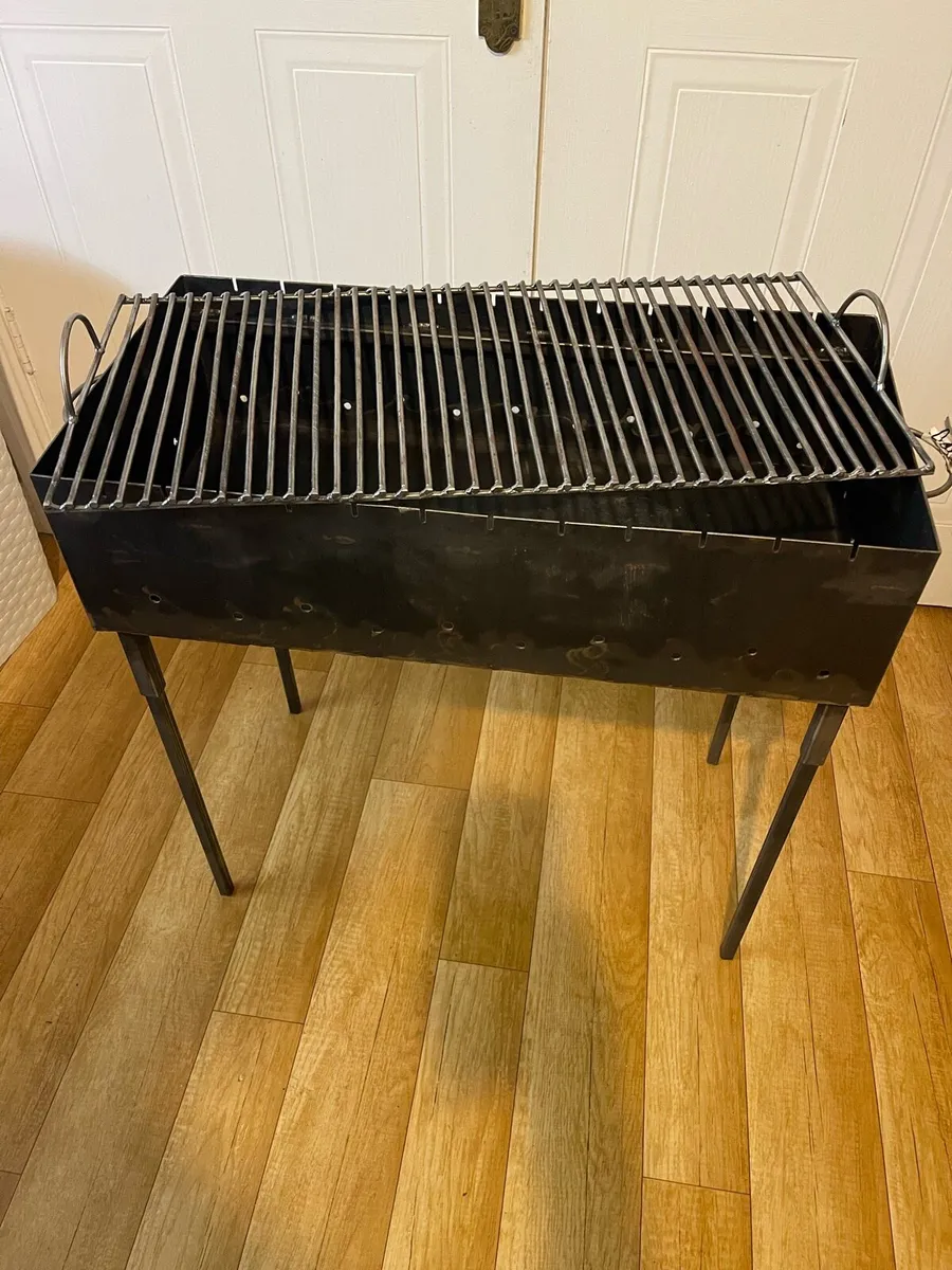 BBQ-GRILL - Image 1