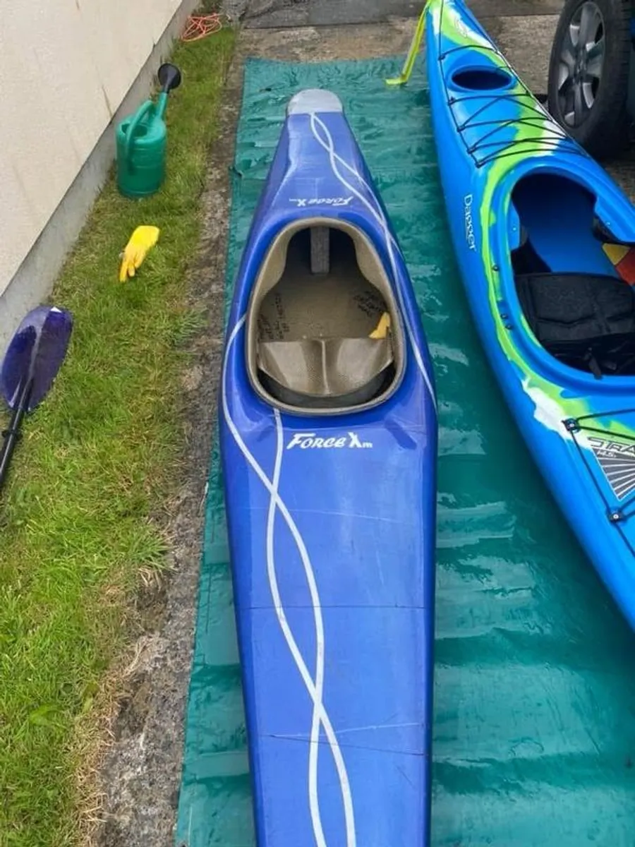 canoe polo boat - Image 1