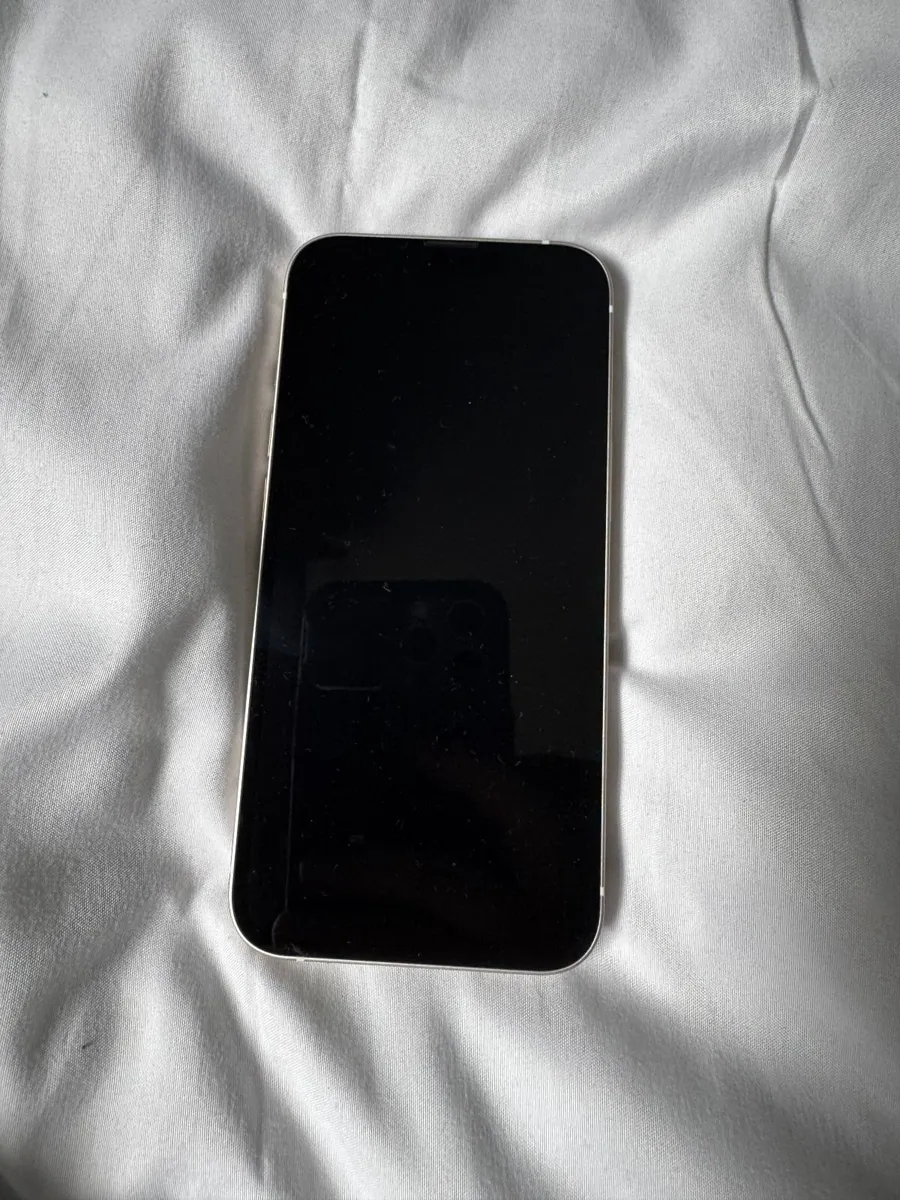 Apple iPhone 13 128GB – Unlocked - Image 2