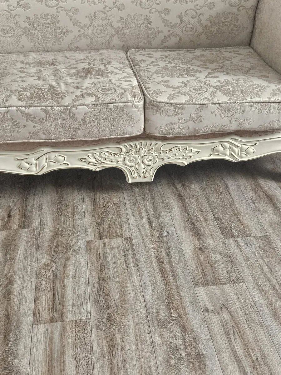 2 seater Couch - Image 4