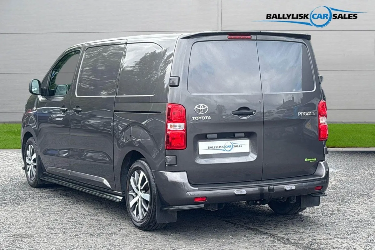 Toyota Proace 1.5D Icon Medium Panel Van 6dr Diese - Image 2