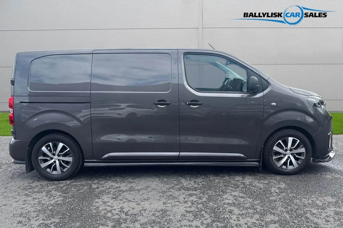 Toyota Proace 1.5D Icon Medium Panel Van 6dr Diese - Image 3