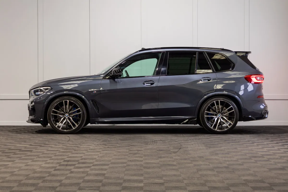 182 BMW X5 X-Drive 30d M-Sport 5 Seat N1 Crewcab - Image 3
