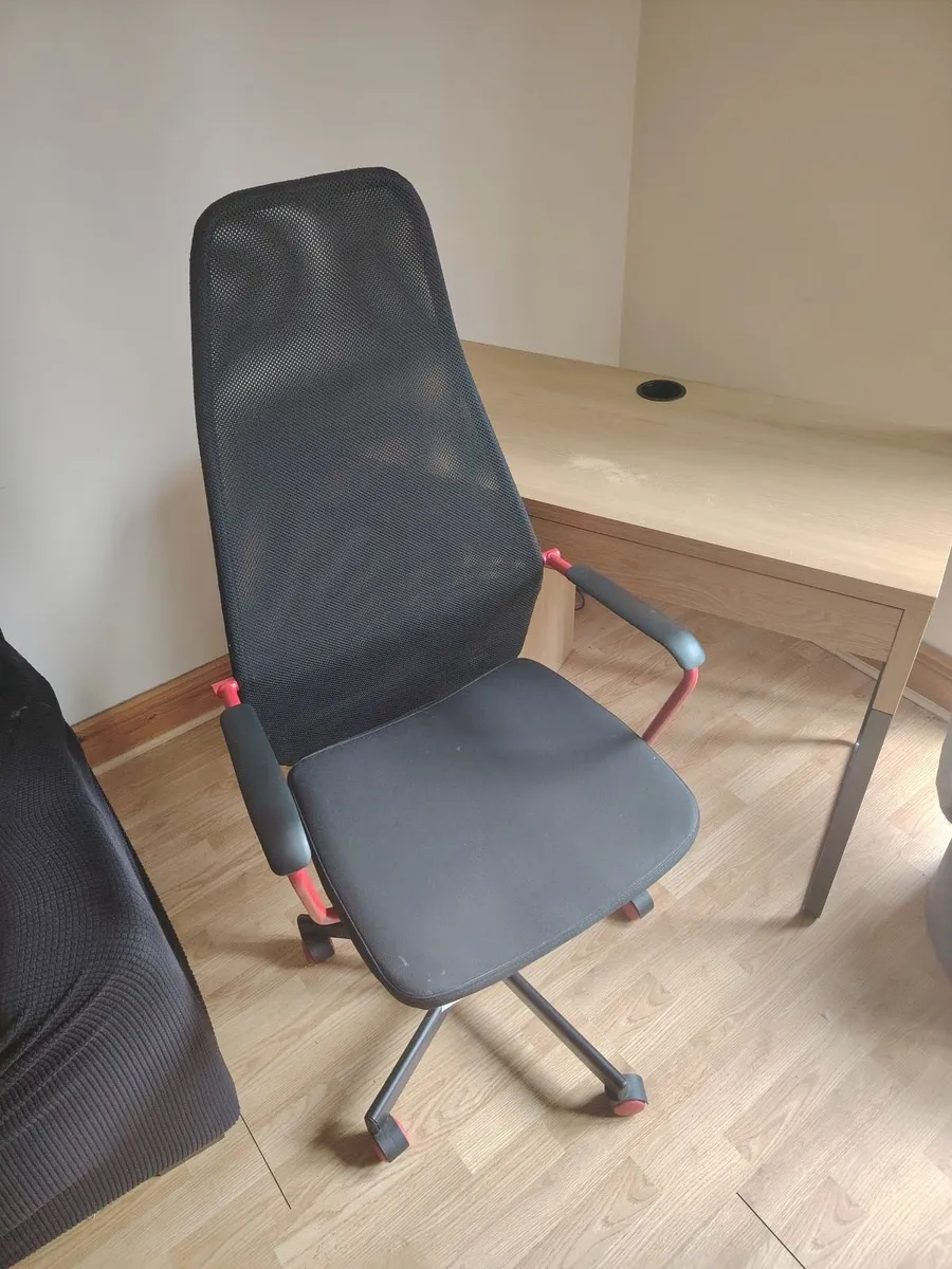 Desk and chair - Image 2