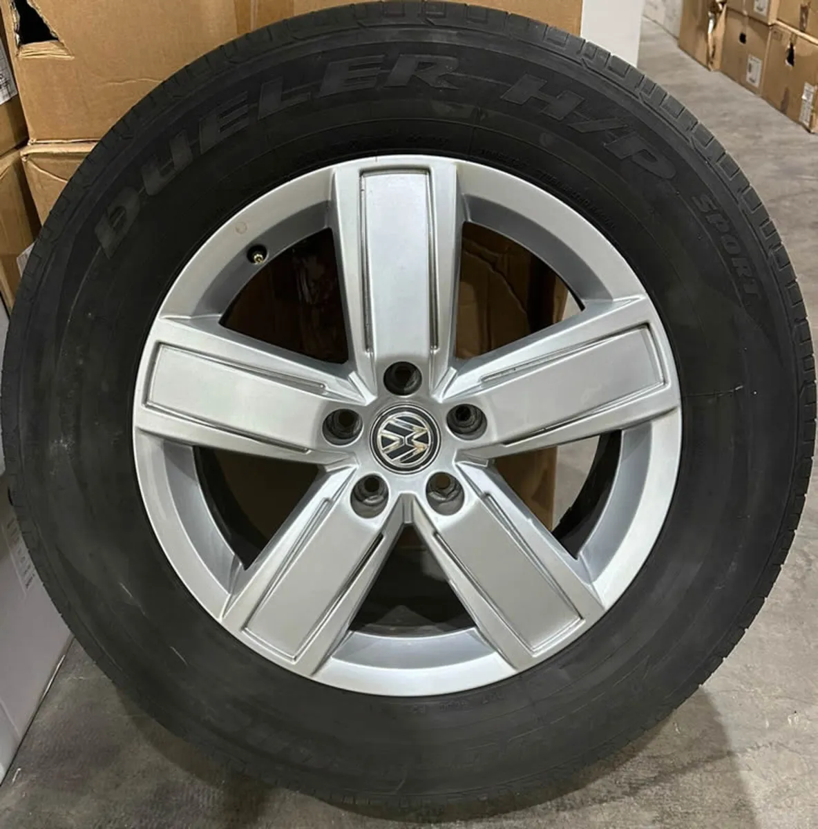 18" Genuine VW Amarok Manaus Alloys & Tyres - Image 4