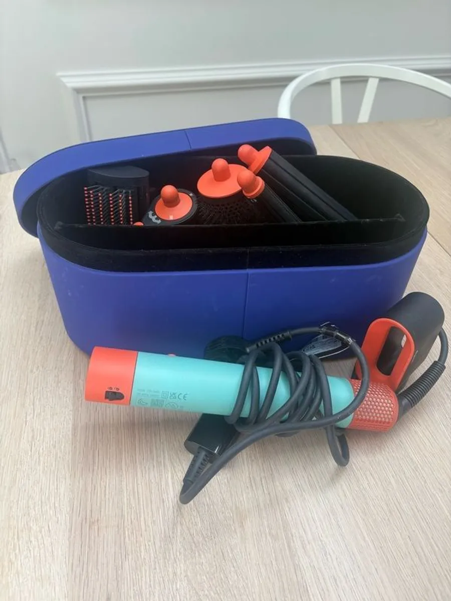 Dyson Airwrap - Image 1