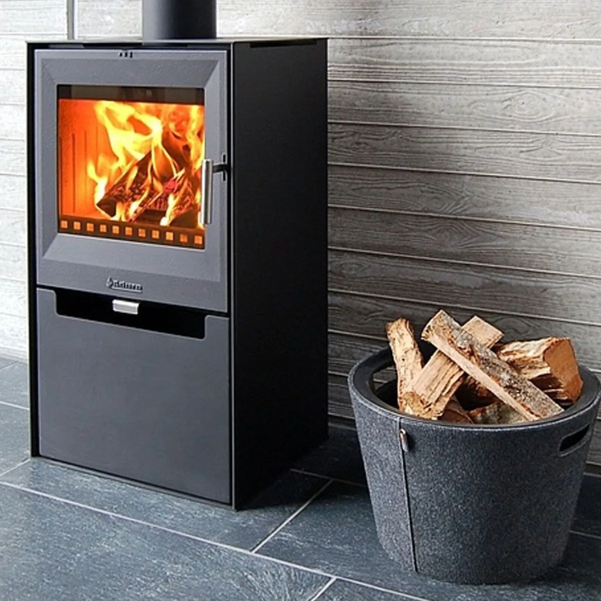 Aduro 14 Woodburning stove - Image 1