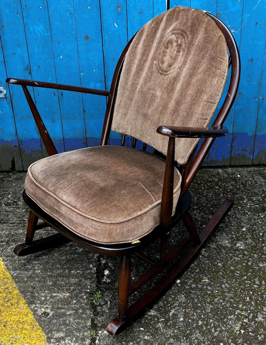 ERCOL ROCKING CHAIR - Image 1