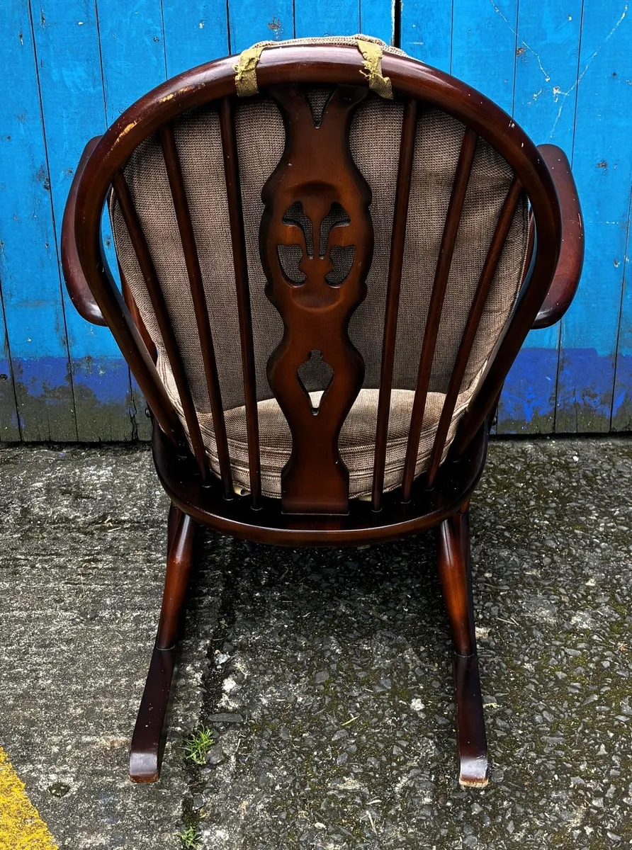 ERCOL ROCKING CHAIR - Image 3