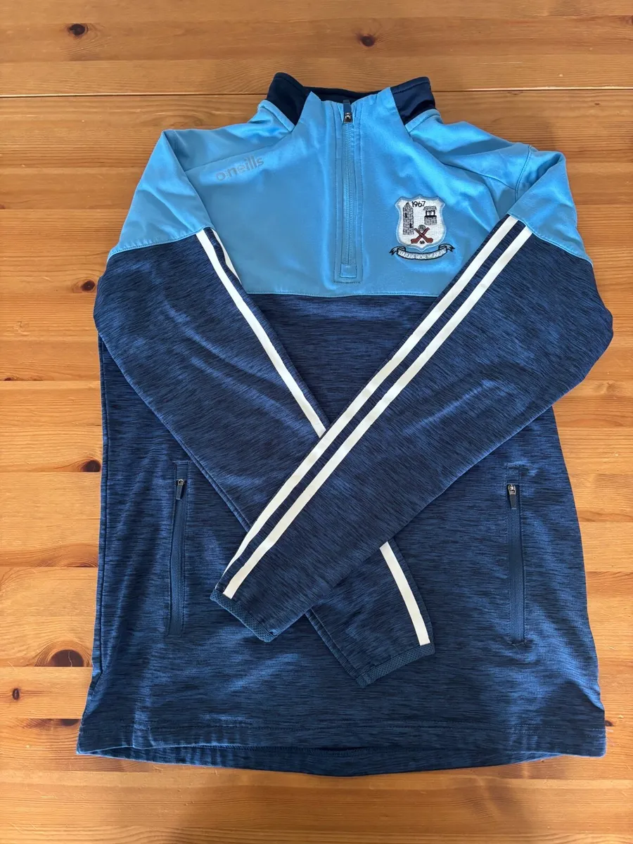 GAA kit Oranmore -Maree age 10-11  for sale 10€ - Image 2