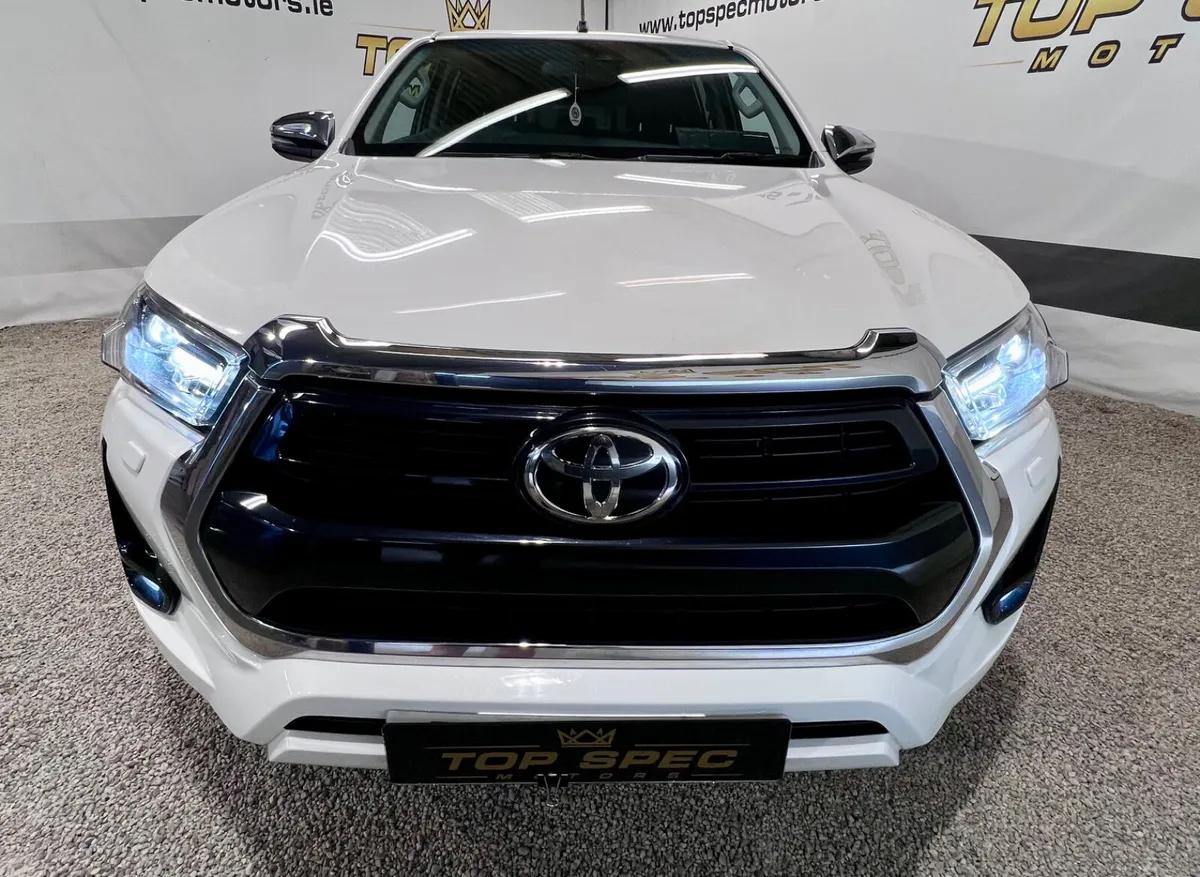 💥2021 (212)Toyota Hilux Invicible 2.8tdi💥 - Image 3