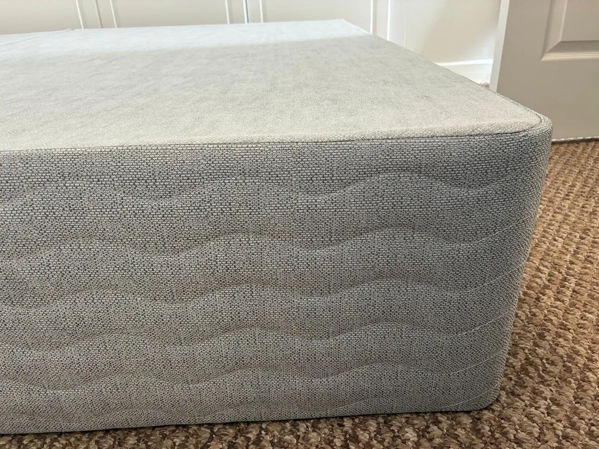 King size bed base - Image 3