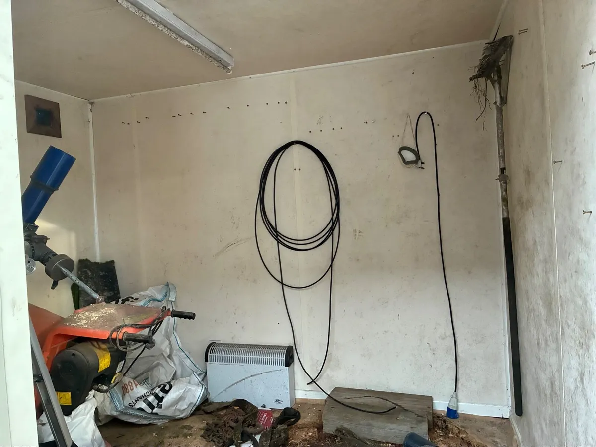 Storage unit - Image 2