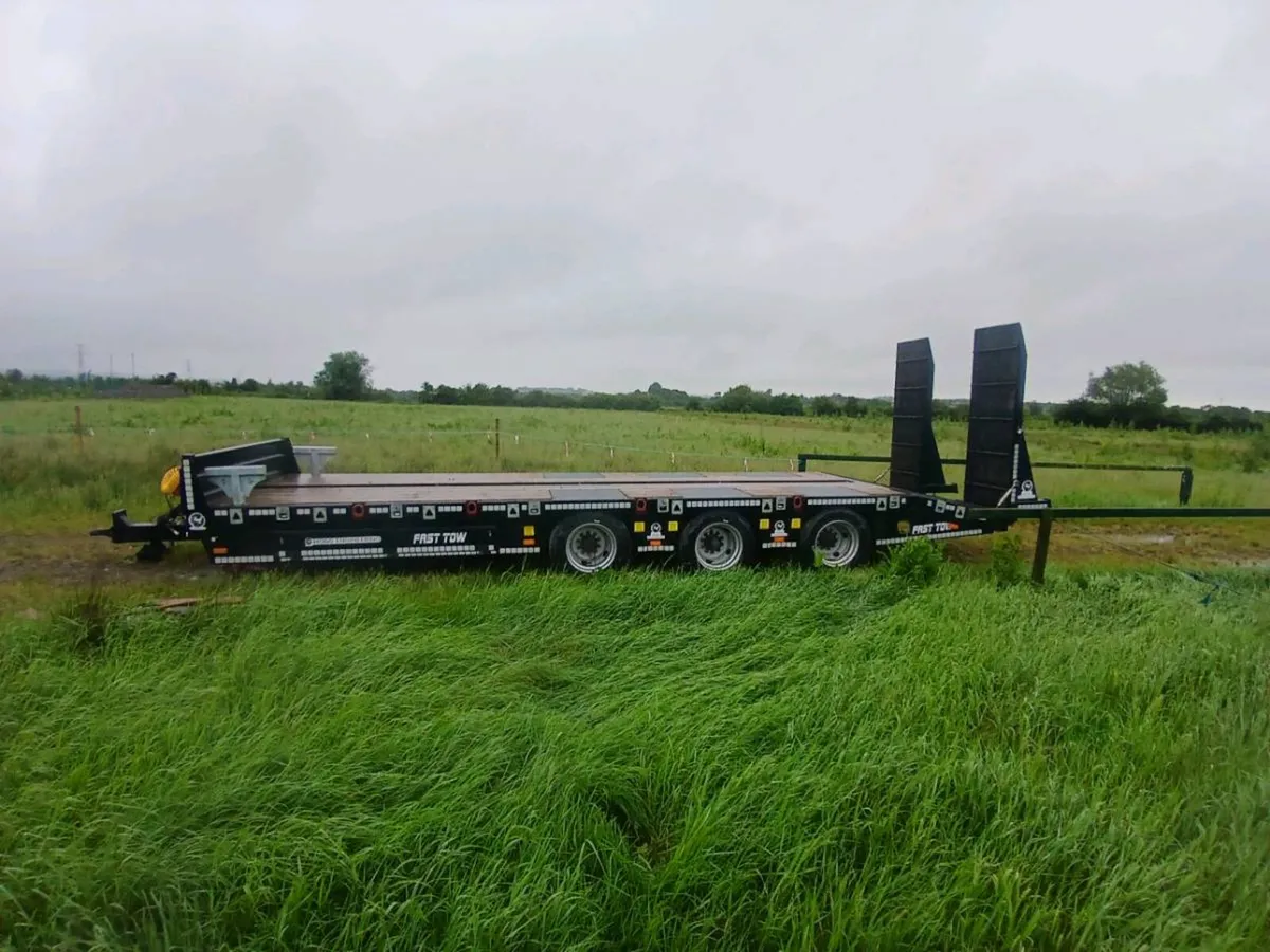 Low loader - Image 1